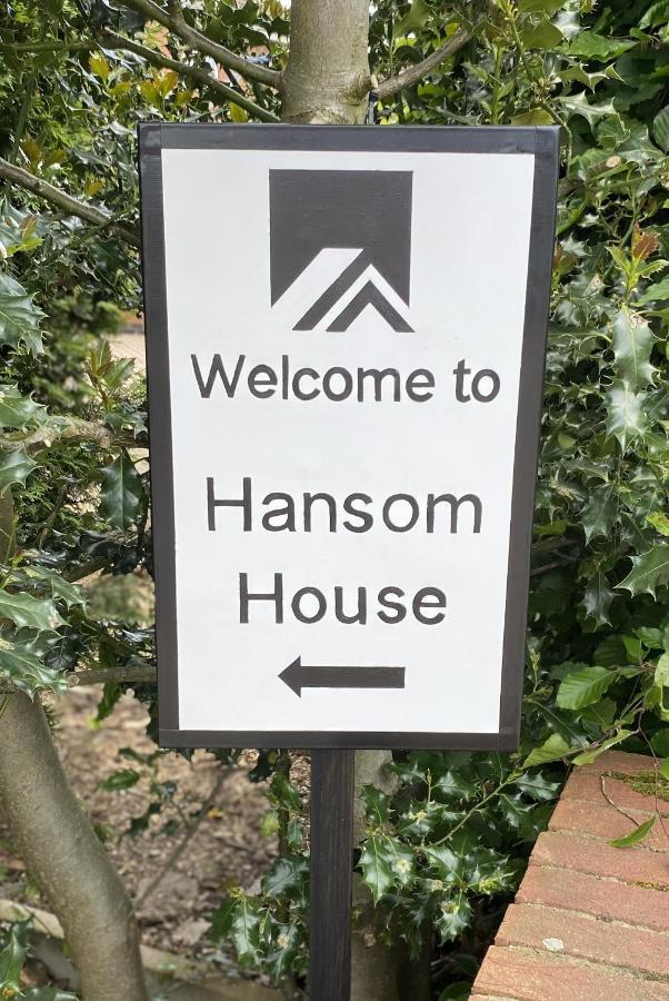Hansom House Hinckley Exterior foto